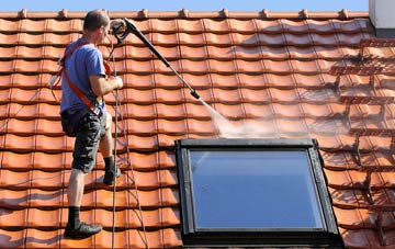 roof cleaning Longcroft